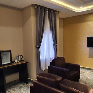 Large Twin Room